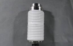 1444691310101421.jpg 真空滅弧室絕緣類型